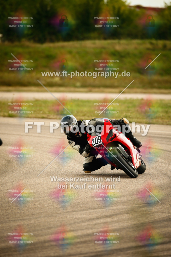 _MOT8094 | Hier findet Ihr Bilder von Touristenfahrten auf der Nürburgring Nordschleife oder von anderen Veranstaltungen die ich besucht habe. Viel Spass beim Durch Schauen 