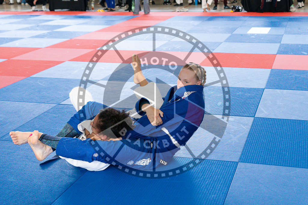 20250510PBB1403 | Athletes compete during the JJLG Berlin Open Jiu-Jitsu Championship on May 10, 2025 in Berlin, Germany. © Chiara Dazi / photoblackbelt