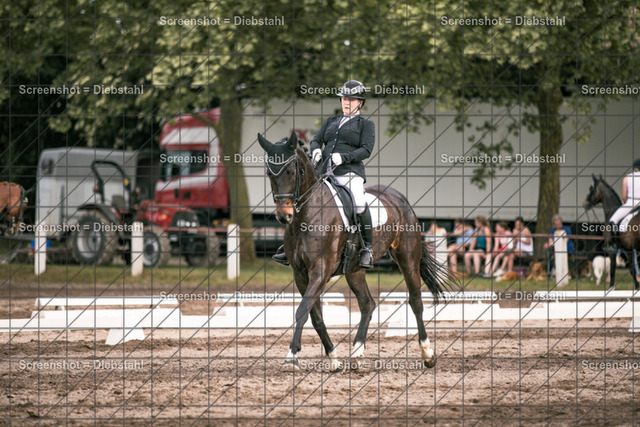 _W6A5010 | ronjaprokoschfotografie - Realisiert mit Pictrs.com