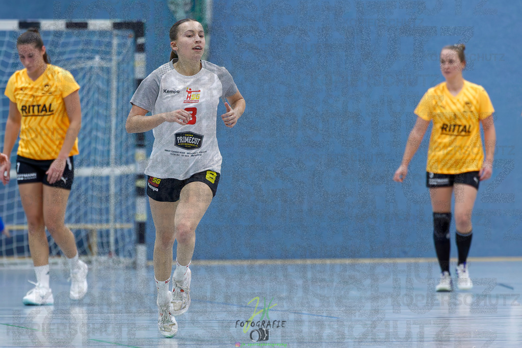 Frauen Oberliga Mitte (HHV); HSG Eibelshausen/Ewersbach - HSG Wettenberg II | Frauen Oberliga Mitte (HHV); HSG Eibelshausen/Ewersbach - HSG Wettenberg II am 13.12.2025 in Steinbrücken (Sporthalle am Hammerweiher)Photo © 2025 - Jörg Heinrich - Realisiert mit Pictrs.com