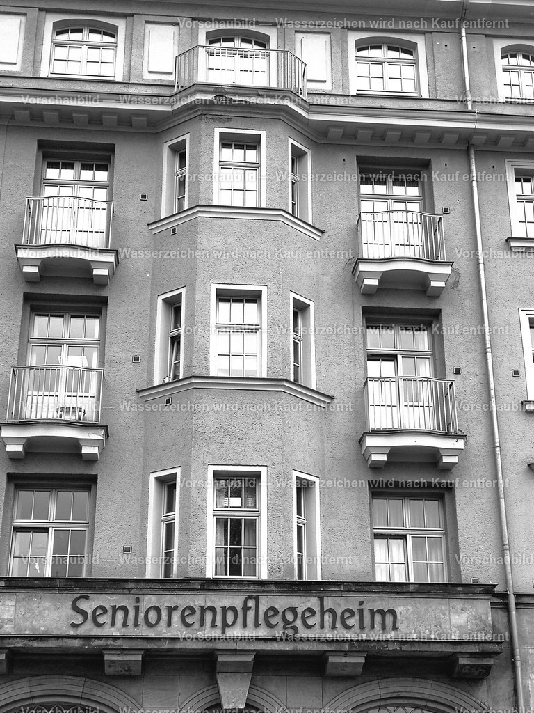 Seniorenpflegeheim | siehe Galerie "Schwarz&amp;Weiss" - Realisiert mit Pictrs.com