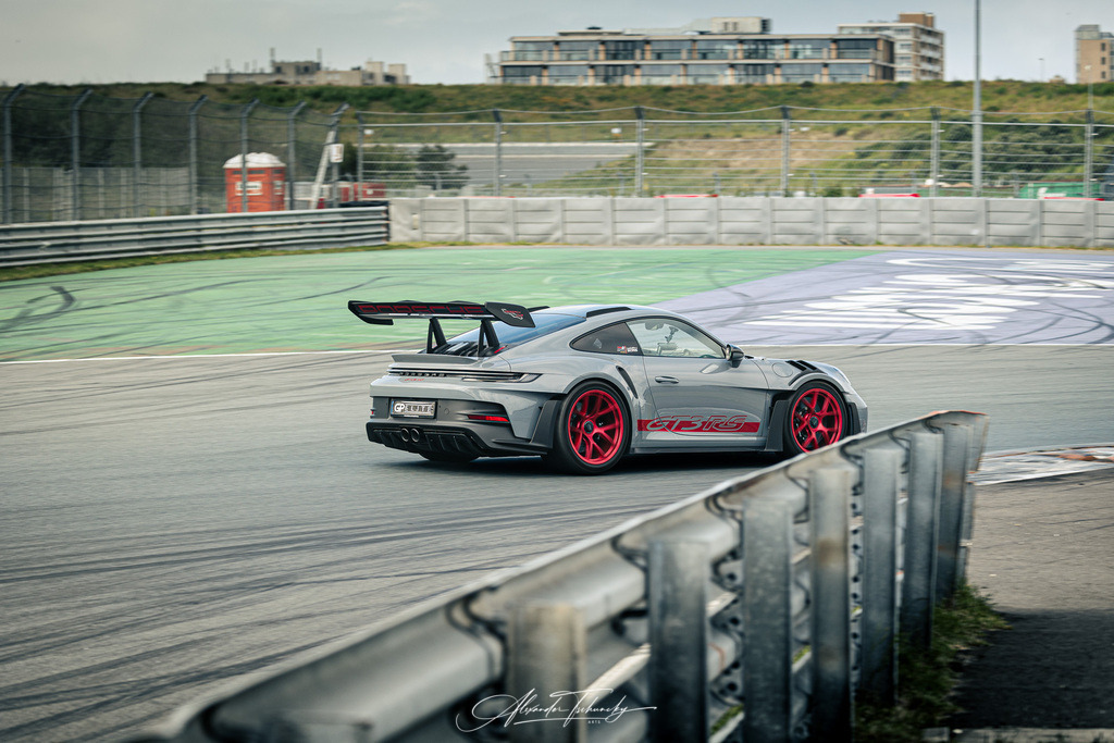 R6AT1544 _Alexander Tschuncky | Entdecken Sie die faszinierende Welt von Alexander Tschuncky Arts: Kreative Fotografie, atemberaubende Automobilkunst und hochwertiger Bilderdruck. Lassen Sie sich inspirieren! - Realisiert mit Pictrs.com