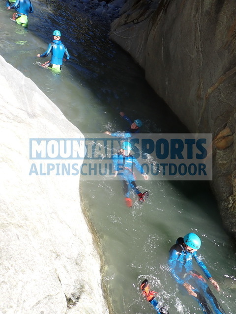 P9270028 | Bestelle die Bilder deines Berg- oder Wasser-Abenteuers mit Mountain Sports bequem von zu Hause aus direkt über unseren Online Fotoshop von pictrs.com. - Realisiert mit Pictrs.com