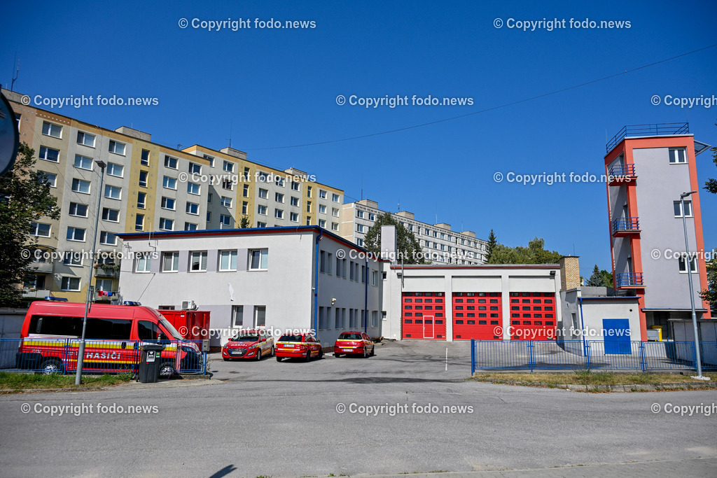 Slowakei_ Trenciansky kraj_ Povazska Bystrica_ 26.08.2024-58 | 26.08.2024, Slowakei, SVK, Trenciansky kraj, Povazska Bystrica, im Bild Stadt in der Nordwestslowakei, Stadtansichten, Gebaeude, Architektur, Turm, Bruecke, Bahnhof, Zentrum, Prior, Kaufhaus, Park, Strassen, Haeuser, Infrastruktur, kommunistische Symbolik, Denkmaeler, Kultur