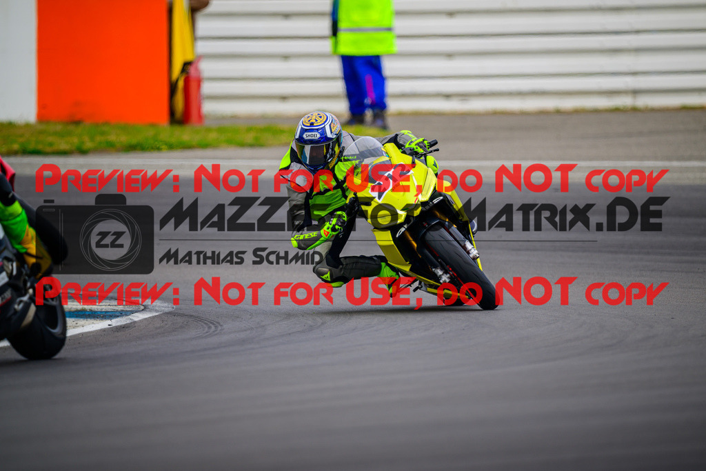 MaZZes_Fotomatrix_20250421_6007705_3570 | GELB