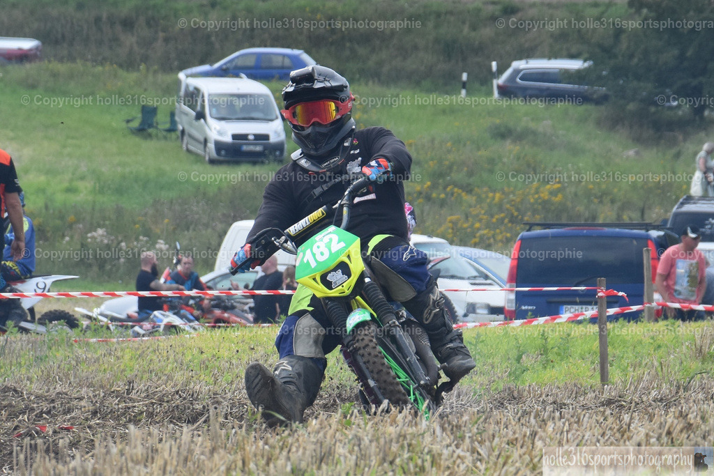 DSC_0811 (2) | Sportfotografie , Motorsport, Motoross, Reitsport, Mointainbike, Enduro,
Landschaft , Outdoor, Eventfotografie, Landschaft, Bilder online bestellen - Realisiert mit Pictrs.com