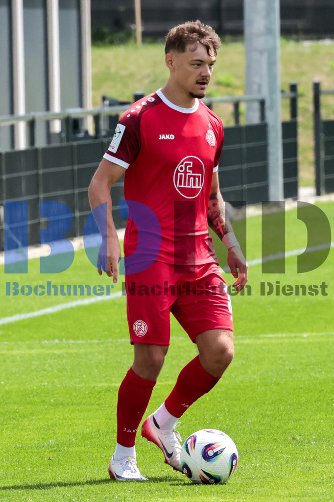 SES_ESSFKO20250712-20 | bond - Realisiert mit Pictrs.com