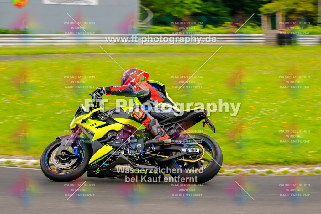 VBK-7557 | Hier findet Ihr Bilder von Touristenfahrten auf der Nürburgring Nordschleife oder von anderen Veranstaltungen die ich besucht habe. Viel Spass beim Durch Schauen 