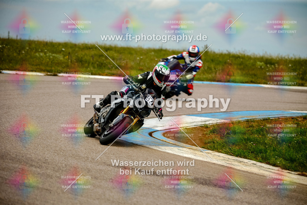 Chambley Juli-2687 | Hier findet Ihr Bilder von Touristenfahrten auf der Nürburgring Nordschleife oder von anderen Veranstaltungen die ich besucht habe. Viel Spass beim Durch Schauen 