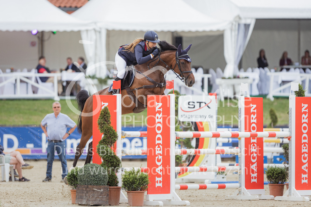 220731_BHO_BT_M1-Spr-168 | Deine schönsten Turniermomente als professionelle Fotos! Entdecke hochwertige Pferdesport-Fotografie im Online-Shop. Jetzt Fotos finden & bestellen!