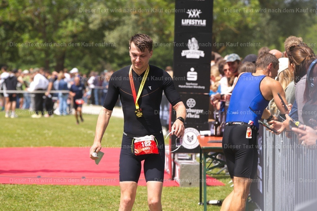 triathlon_wuerzburg_l_2026_06_14-98 | Shop für Fotos von Sportevents z.B. Obstacle Course Racing, OCR, Triathlon, Trail Run und MTB - Realisiert mit Pictrs.com