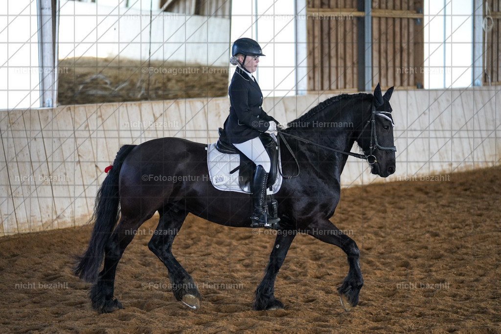 20230518-FAH03658 | Frühjahrsturnier, landberg am Lech, 2023, Reitclub Landsberg, Turnierbilder, Fotos Turnier Landsberg, Fotoagentur Herrmann, Turnierfotografen Bayern, reitsport Fotograf, Pferde Fotograf