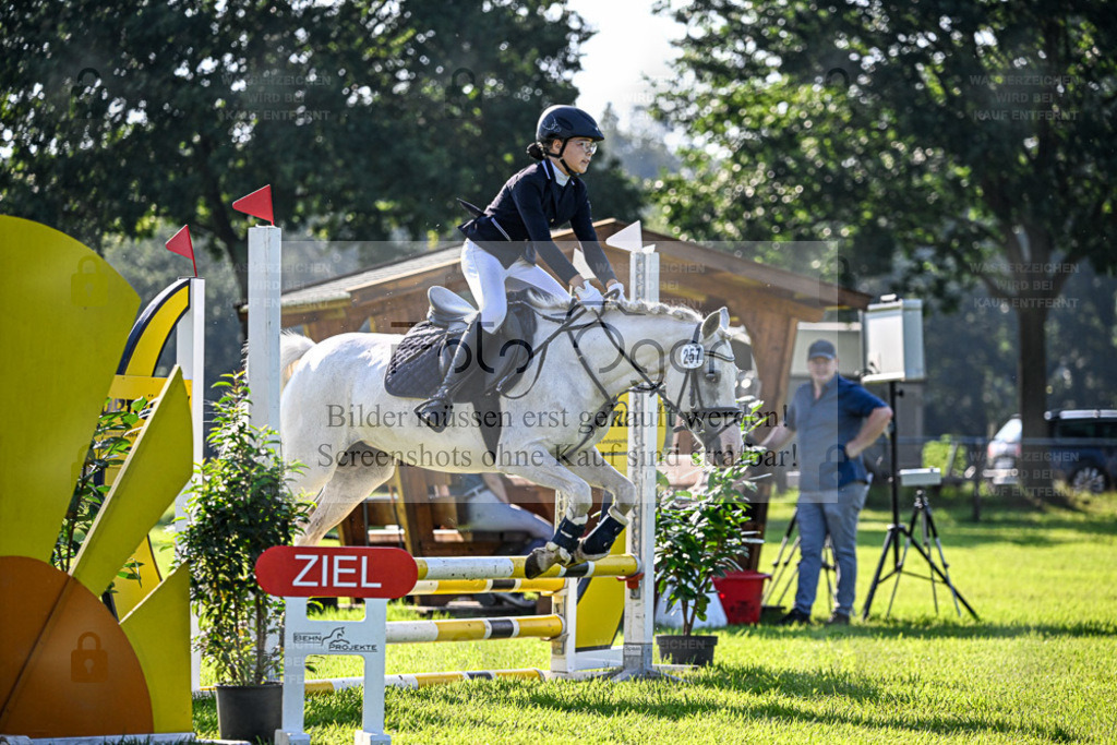 Reitturnier Hasbergen | Entdecke hochwertige Reitturnierfotos von Foto Oger. Professionell, emotional und authentisch – jetzt Lieblingsmomente im Shop bestellen. - Realisiert mit Pictrs.com