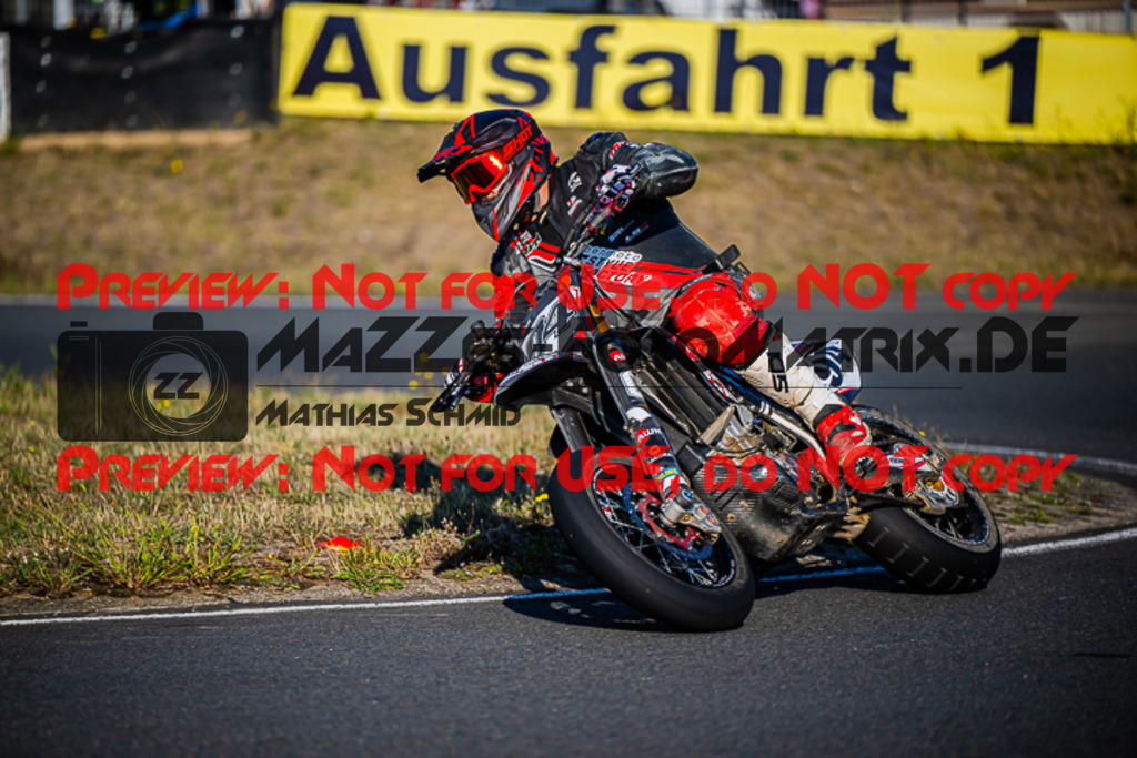 MaZZes_FotoMatrix_220813_0910 | UE40