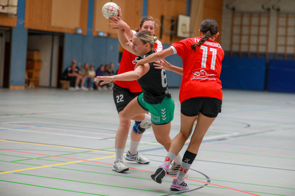 Rheinhausen-Lobberich_Plus_310825_034 | Bildergalerie von Sport-Ereignissen aber auch von weiteren spannenden Dingen - nicht nur vom Niederrhein. In Anlehnung an den bekannten Spruch von Hanns Dieter Hüsch heißt das Motto: "Niederrhein ist überall".  - Realisiert mit Pictrs.com