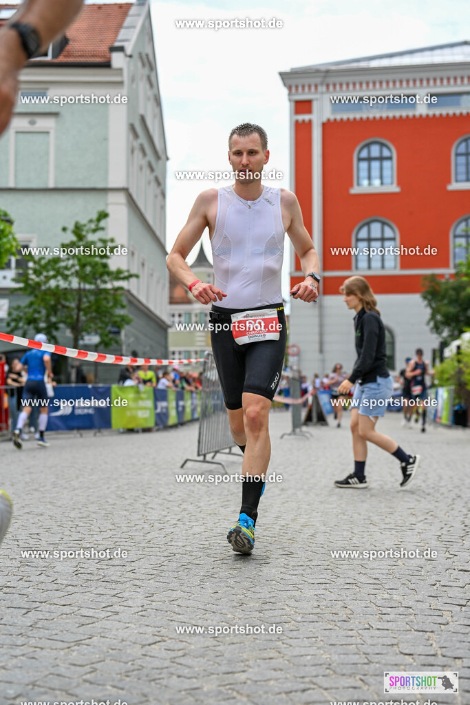 SZI_6244 | Stadttriathlon Erding 2025. #yourpictrs #sportshot_your_pictrs @Sportshotphotography #stadttriathlonerding Copyright: www.sportshot.de