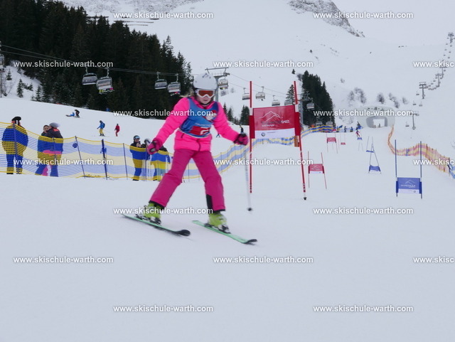 Gruppe Robin (2) | Photos von der Skischule Warth - Realisiert mit Pictrs.com