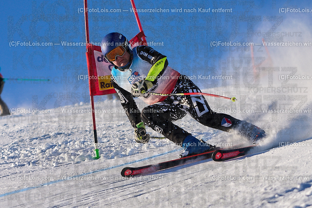ALP4171_MASTERS-Cup_GS-A Herrn_Dvorak Leos | (C)FotoLois.com, Alois Spandl. FIS Masters-Cup Wildschönau, Giant Slalom auf der Piste Schatzberg GS, Siegerehrung auf dem Dorfplatz Niederau, Sa 13. Januar 2024.