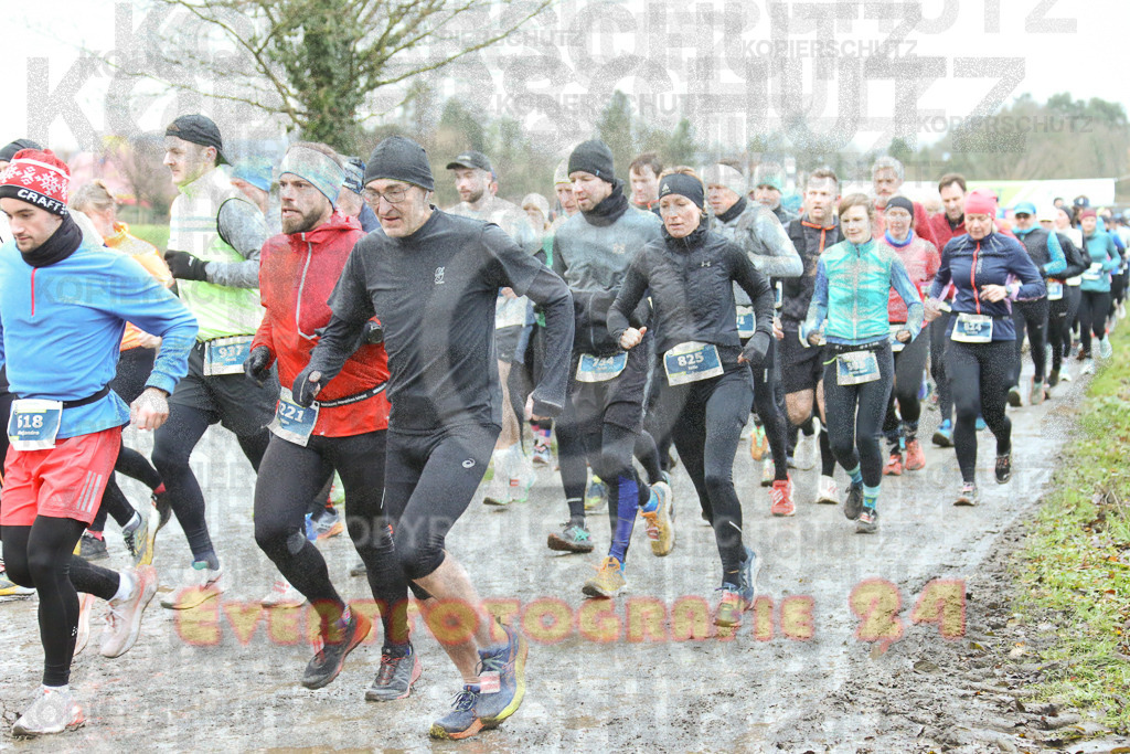 241208_0926_EX1_3724 | Sportfotografie im Rhein-Sieg Kreis, Köln, Bonn, NRW, Rheinland Pfalz, Hessen, etc. Unser Tätigkeitsfeld umfasst den Laufsport vom Volkslauf über den Marathon, Duathlon, Triathon bis zum Ultralauf wie Kölnpfad Ultra oder Schindertrail.