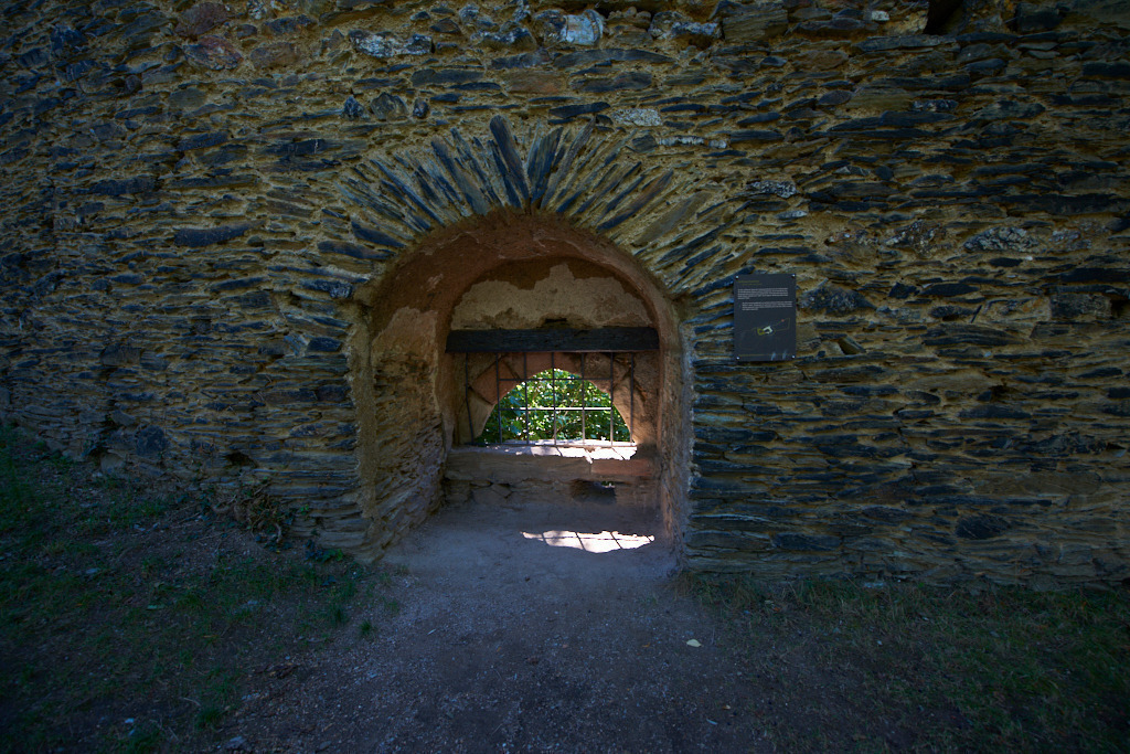In der Burg Mylau 02 | Bedeutsame Landschaften Deutschlands - Realisiert mit Pictrs.com