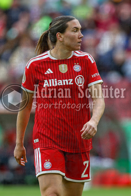 14.05.2026, GER, Fussball, Frauen, DFB-Pokal, Finale, Saison 2025/2026, VfL Wolfsburg - FC Bayern München | Vanessa Gilles (Bayern) schaut