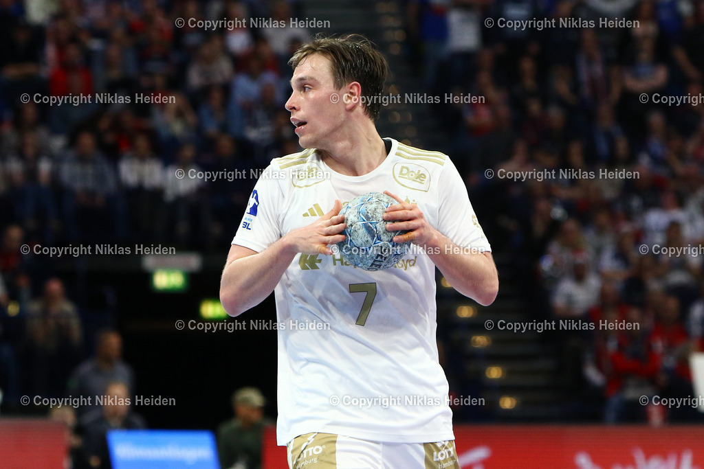 NH_HandballSportVereinHamburg_SGFlensburgHandewitt_HandballBundesliga_22122024 | #7 Leif Tissier (HSV Hamburg)Handball I Herren I Bundesliga (Daikin HBL) I Saison 2024-2025 I 16. Spieltag I HSV Hamburg - SG Flensburg-Handewitt I 22.12.2024 I Barclays Arena