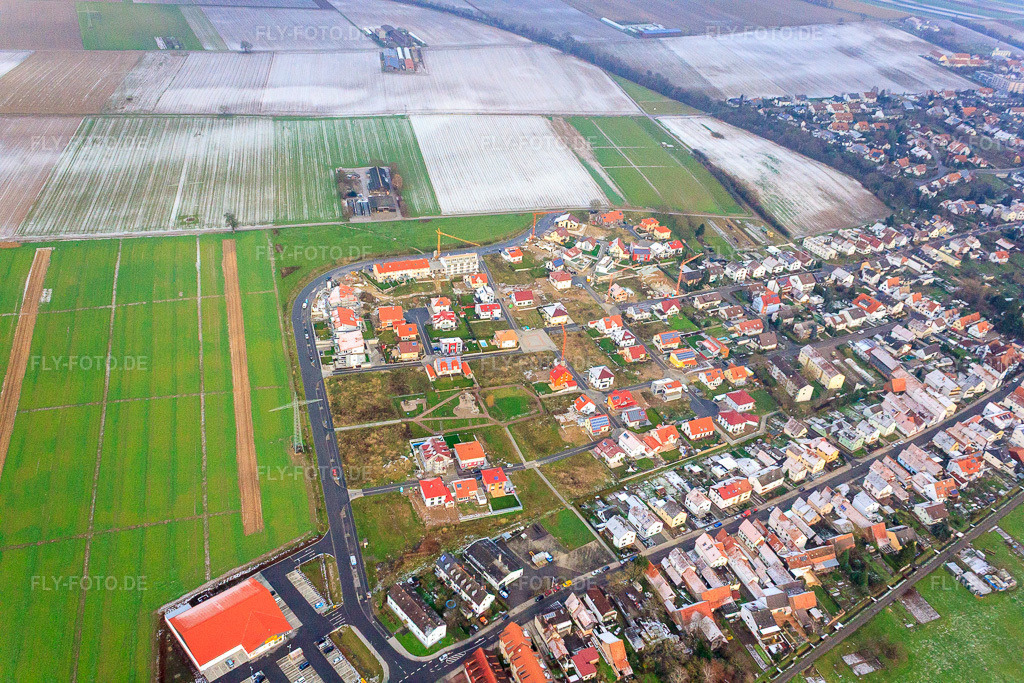 Luftbild: Neubaugebiet Am Höhenweg bei Schnee in Kandel im Bundesland Rheinland-Pfalz in Deutschland. Foto: IMG_35708.jpg vom 27.11.2010 durch Werner Riehm/FLY-FOTO.de