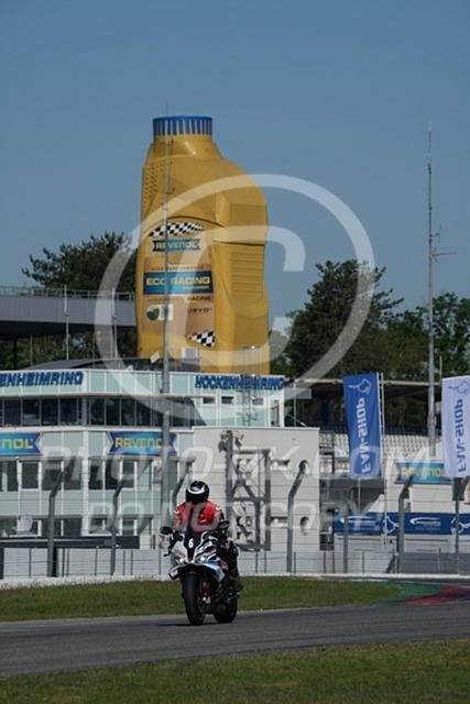 2025_04_28_PBK_12310 | Sportfotografie; SlowMotion; Video; Rennstrecke; Hafeneger; Speer; Racing; RSE; BMW; CBO; Trackday; Motorsportarena; Hockenheimring; Brno; Most; Barcelona; Valencia