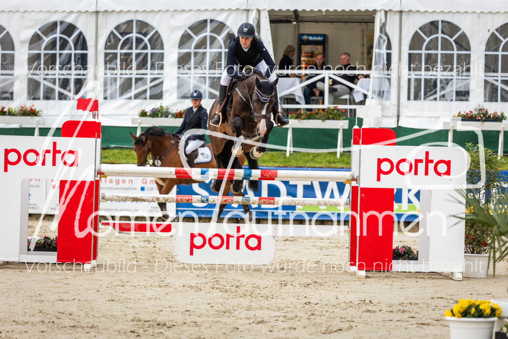BHO-2PhSpr-M-065 | MomenTaufnahmen Pferdesportfotos