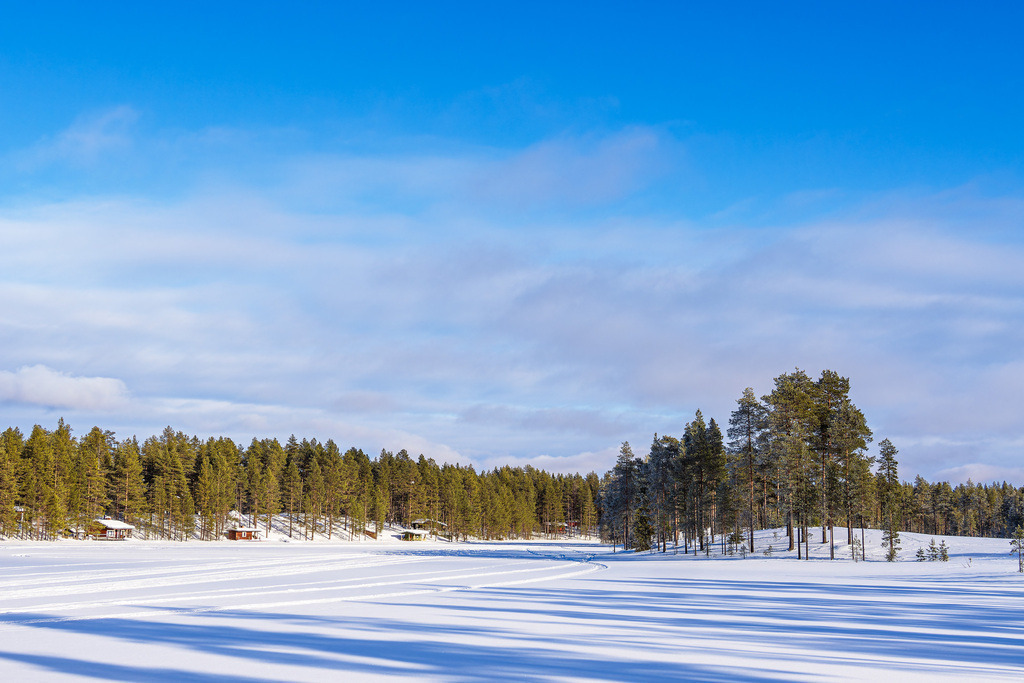 Landschaft mit Schnee im Winter in Kuusamo, Finnland | Landschaft mit Schnee im Winter in Kuusamo, Finnland.