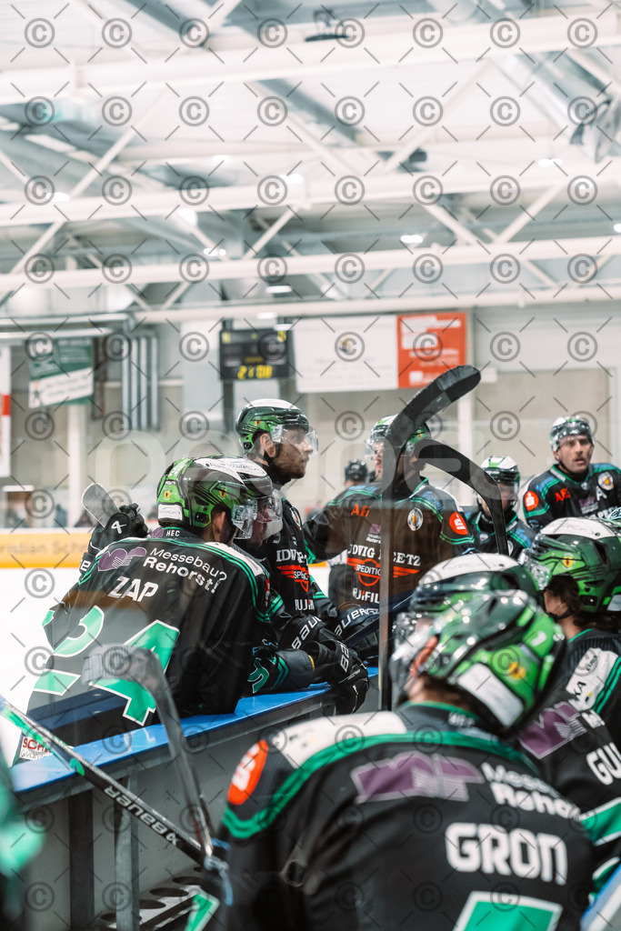 Alligators_vs_Peiting_25_11_2025-62 | Höchstadt Alligators Fotogalerie: Eishockey-Action aus Franken. Professionelle Spielfotos, Portraits & Stadionbilder zum Download. Jetzt entdecken! - Realisiert mit Pictrs.com
