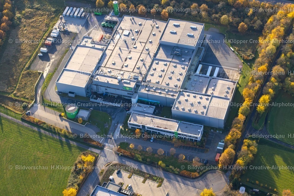 Luftbild Moers-5713 | Luftbildfotografie Gebäude und Produktionshallen auf dem Fabrikgelände der Firma " Ornua Deutschland GmbH " an der Kerrygoldstraße in Genend im Bundesland Nordrhein-Westfalen, Deutschland. - Realisiert mit Pictrs.com