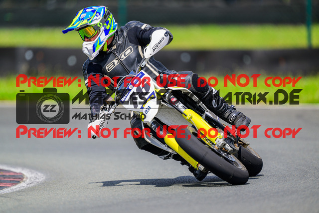 MaZZes_FotoMatrix_240623_6007705_9134 | UE40