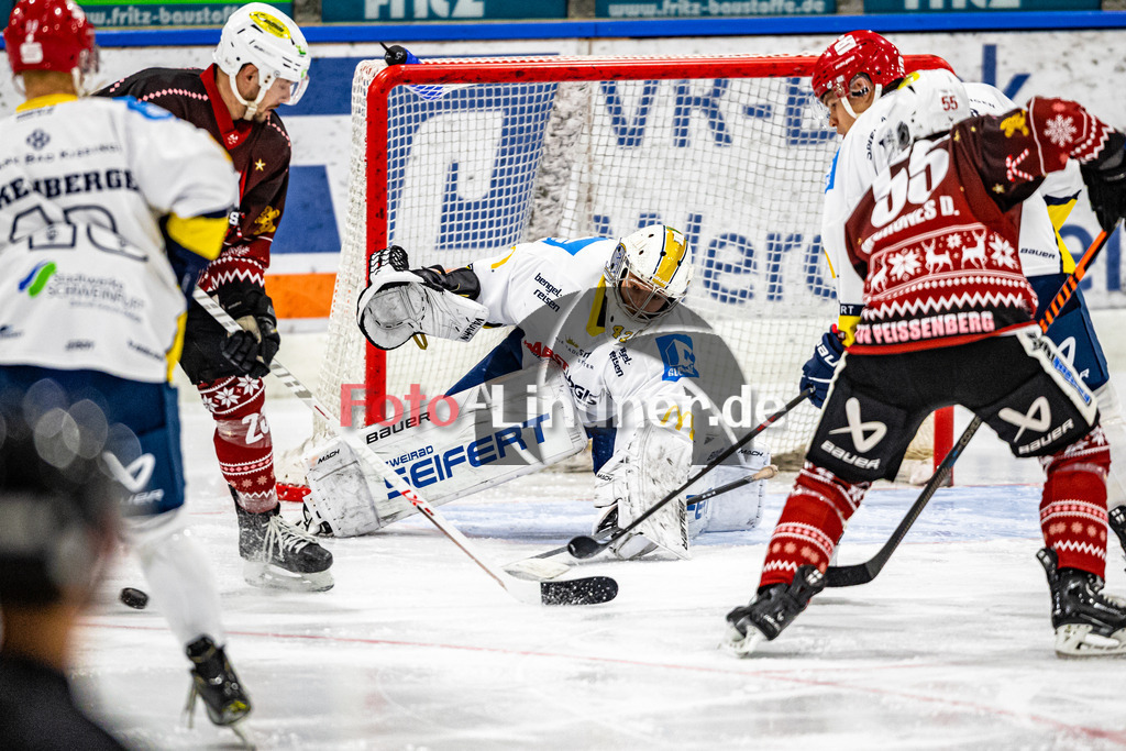 Bayernliga Eishockey, TSV Peißenberg Miners gegen den ERV Schweinfurt am 11.12.22 in Peißenberg | Bayernliga Eishockey, TSV Peißenberg Miners gegen den ERV Schweinfurt am 11.12.22 in Peißenberg