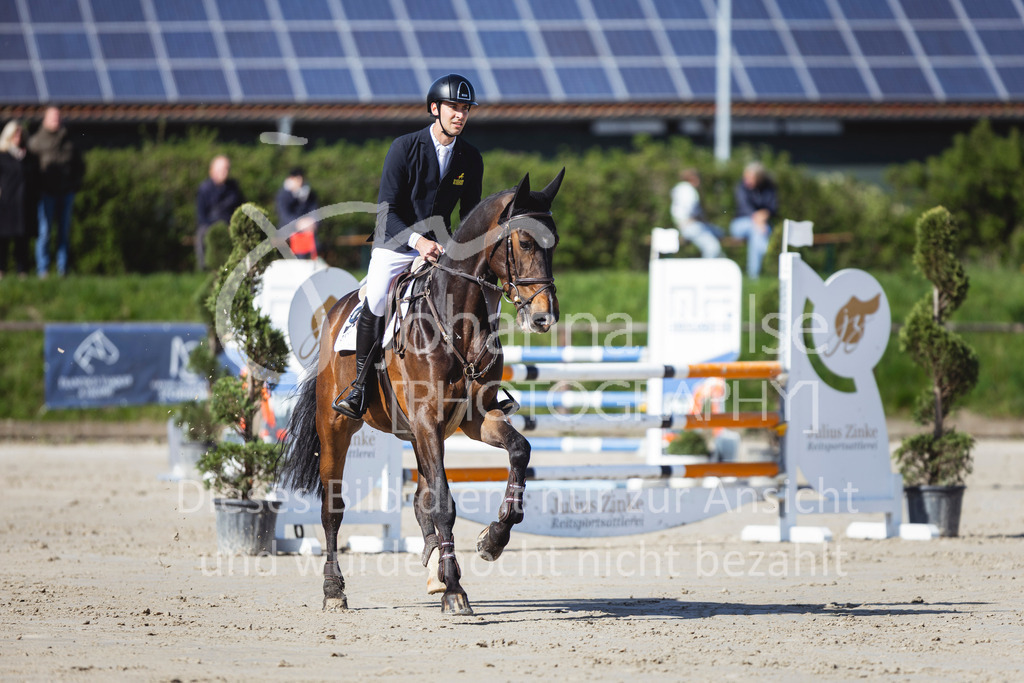 260421_Frühlingsfest_4_SprPf-L-406 | Deine schönsten Turniermomente als professionelle Fotos! Entdecke hochwertige Pferdesport-Fotografie im Online-Shop. Jetzt Fotos finden & bestellen!