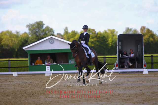 DKP45352 | Turniersportfotografie; Pferdefotografie; Dressurfotografie