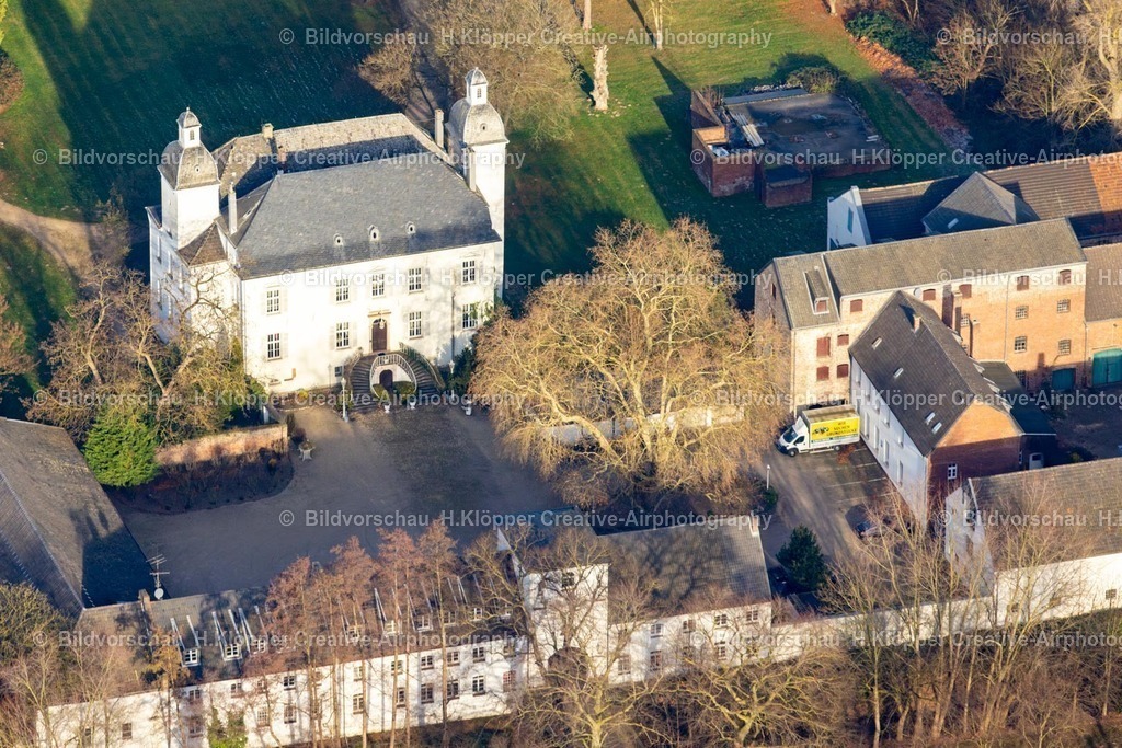 Luftbild Moers-8247 | Luftbildfotografie Luftbild Palais des Schloss " Schloss Lauersfort " an der Straße Torallee im Ortsteil Kapellen in Moers i - Realisiert mit Pictrs.com