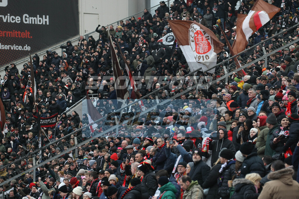 Bayer Leverkusen Saison 25/26 - © Sportfoto-Sale (MK) | Fanblock FC St. Pauli - Bayer Leverkusen Saison 25/26 - © Sportfoto-Sale (MK) - Realisiert mit Pictrs.com