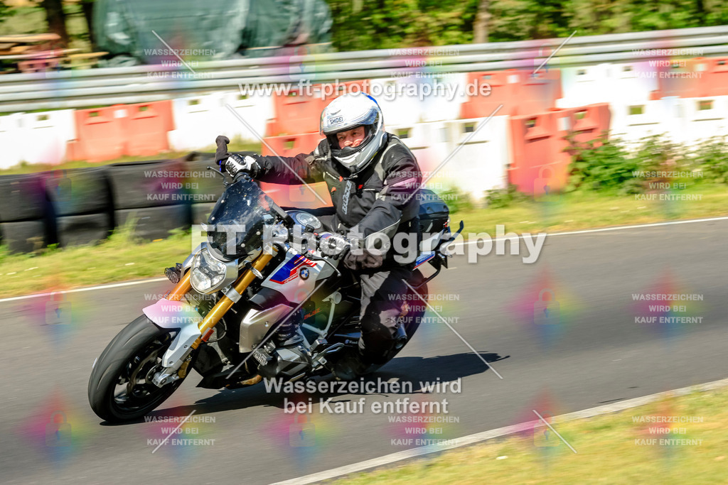 _OTO1877 | Hier findet Ihr Bilder von Touristenfahrten auf der Nürburgring Nordschleife oder von anderen Veranstaltungen die ich besucht habe. Viel Spass beim Durch Schauen 