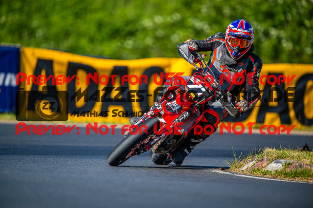 MaZZes_FotoMatrix_220528_4018 | Fotograf Mathias Schmid
Sportfotograf,
Eventfotograf,
Hochzeitsfotograf,
Portraitfotograf