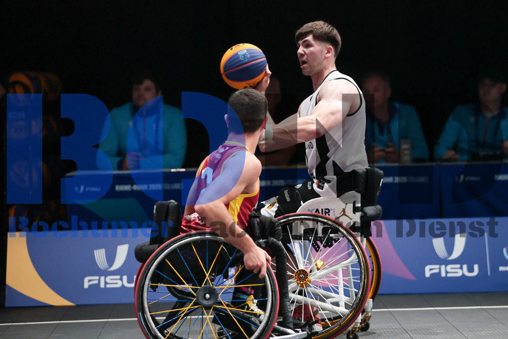 SES_TTG3X320250717-101 | bond - Realisiert mit Pictrs.com