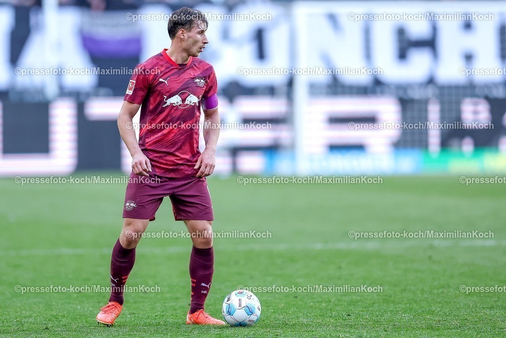 BMG29032502237 | 29.03.2025, Fußball, Borussia Mönchengladbach - RB Leipzig, 1. Fußball Bundesliga, Borussia-Park, Saison 2024 2025: Willi Orban (RB Leipzig #4) DFB regulations prohibit any use of photographs as image sequences and or quasi-video.