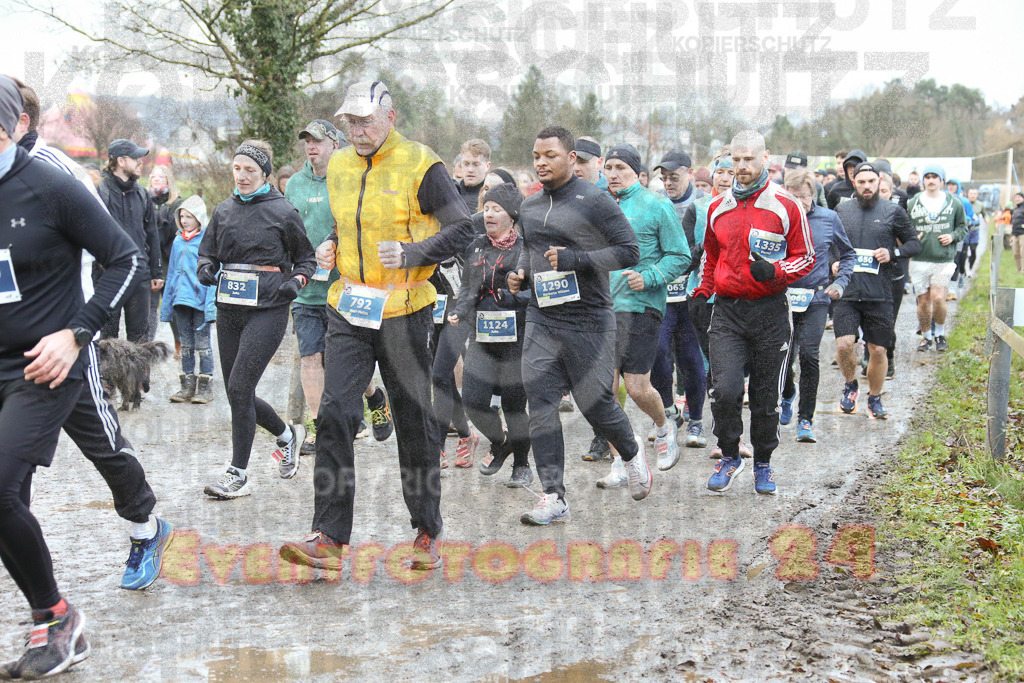 241208_0927_EX1_3819 | Sportfotografie im Rhein-Sieg Kreis, Köln, Bonn, NRW, Rheinland Pfalz, Hessen, etc. Unser Tätigkeitsfeld umfasst den Laufsport vom Volkslauf über den Marathon, Duathlon, Triathon bis zum Ultralauf wie Kölnpfad Ultra oder Schindertrail.