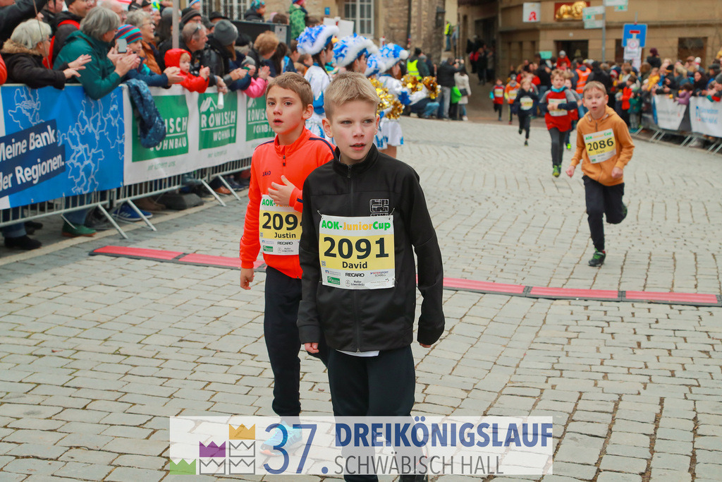 AOK JuniorCup 400m | 3Koenigslauf 2023 - Realisiert mit Pictrs.com