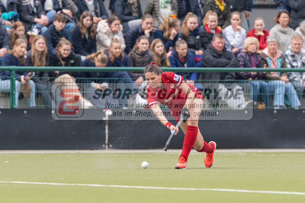 HK_20230416_107026 | 1. Bundesliga Damen Düsseldorfer HC - Rot-Weiss Köln am 16.4.2023 DHC Düsseldorf, Düsseldorf , Maja Weber ( Rot-Weiss Köln #21 )