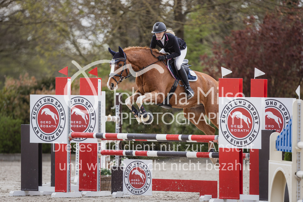 230426_HofSosath_Stil-L-553 | Deine schönsten Turniermomente als professionelle Fotos! Entdecke hochwertige Pferdesport-Fotografie im Online-Shop. Jetzt Fotos finden & bestellen!