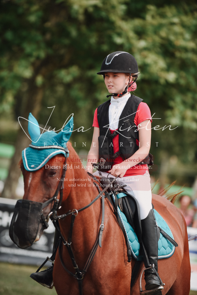 DSC_5745 | Pferde- und Turnierfotografie in Westsachsen. Pferdeportraits, Auftragszeichnungen und intuitive Kunst.