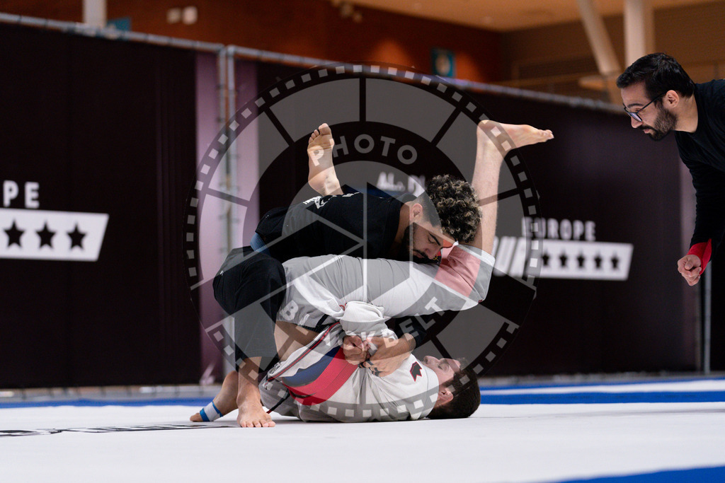 20241013PBB1926 | Athletes compete during the AJP Tour Europe Continental Jiu-Jitsu Amateurs & Masters Championship on October 13, 2024 in Almere near Amsterdam, Netherlands. © Chiara Dazi / photoblackbelt