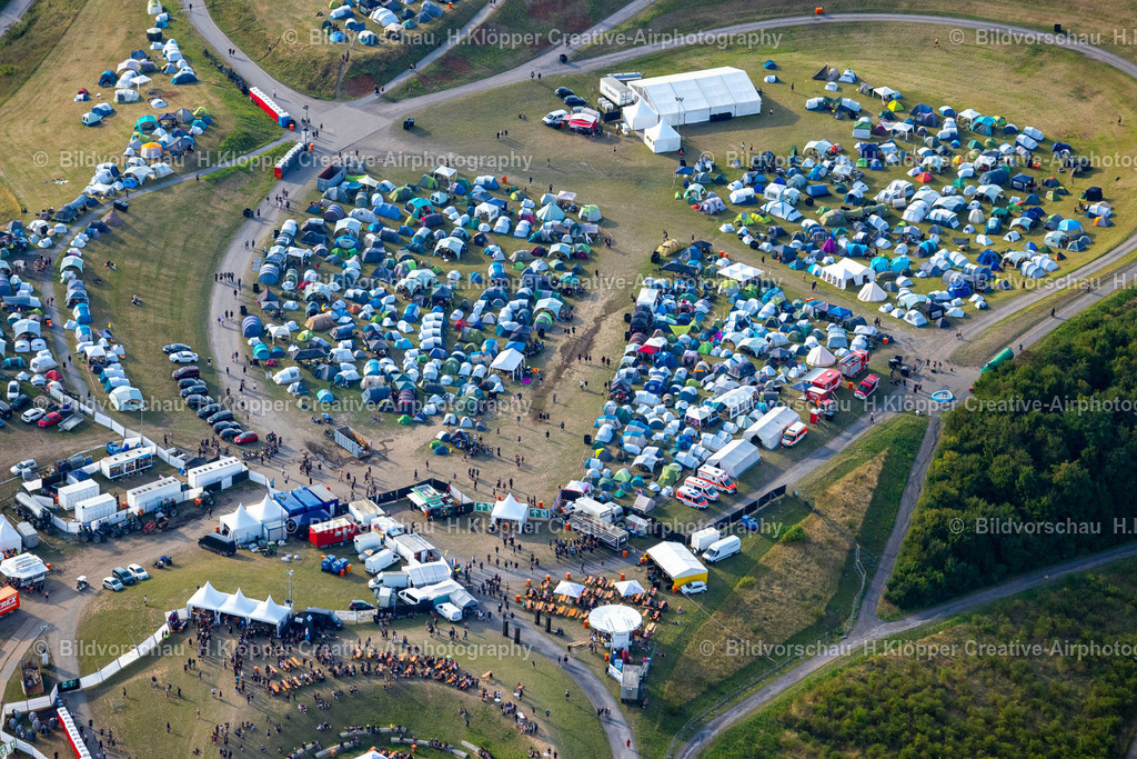 Luftbild Neukirchen-Vluyn-5445 | Musik- Konzert " Dong Open Air " auf der Freilichtbühne in Neukirchen-Vluyn im Bundesland Nordrhein-Westfalen, Deutschland - Realisiert mit Pictrs.com