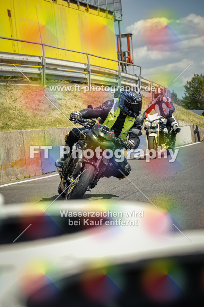 OBK_Mai_Volker_Adam-10963 | Hier findet Ihr Bilder von Touristenfahrten auf der Nürburgring Nordschleife oder von anderen Veranstaltungen die ich besucht habe. Viel Spass beim Durch Schauen 